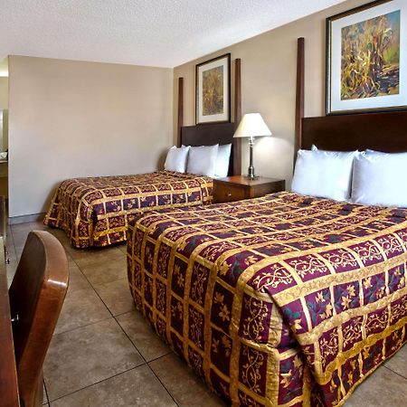 Knights Inn Orlando Oak Ridge Bagian luar foto